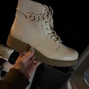Beige ankle boots (NBN)